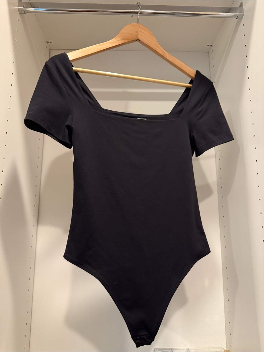 Aritzia Babaton Black Square Neck Short Sleeve Bodysuit